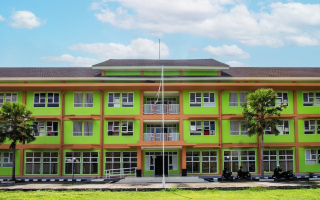 OYO Life 93399 Kos Batulayar