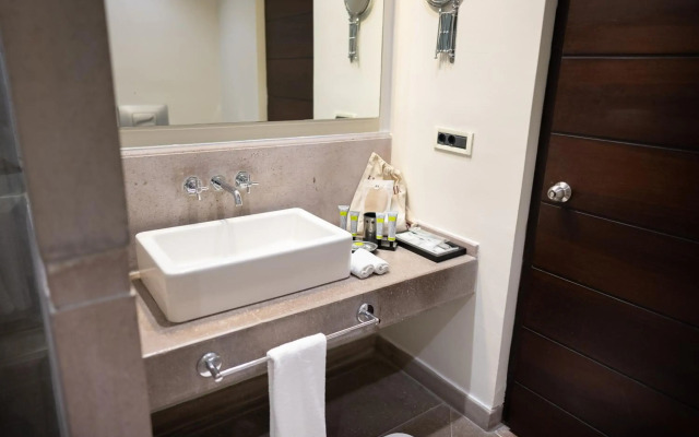 No 81 Hotel
