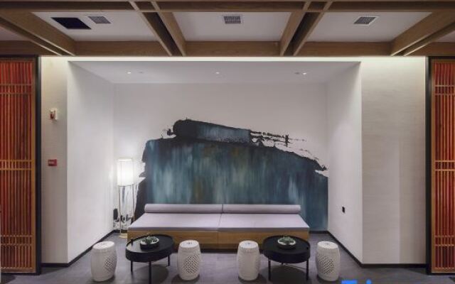 QIANNA HOTEL (Xinxiang Hualan Avenue Pangdonglai Shopping Plaza)