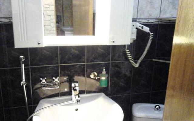 4 Stars Magheru Studio