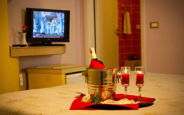Theranda Hotel