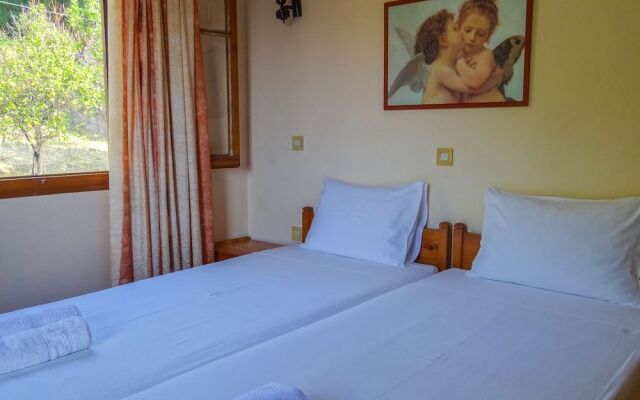 Eleni's Apartments & Studios
