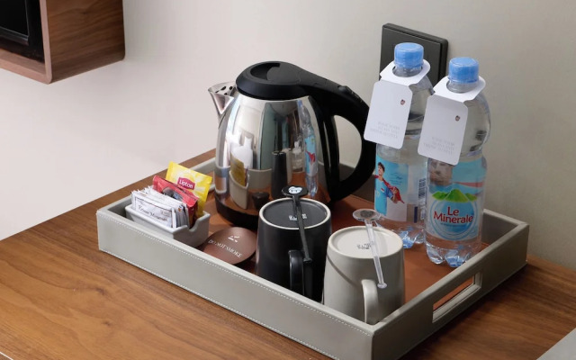 Model J Hotel Jakarta Soekarno Hatta Airport