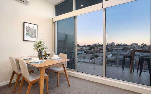 StayCentral Brunswick Penthouse