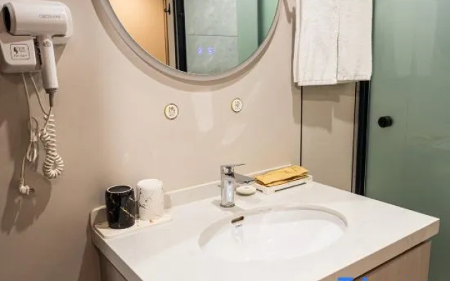 Shanghai Xingxin Holiday Hotel (Zhouhai Road Subway Station) – Bathroom – Shanghai