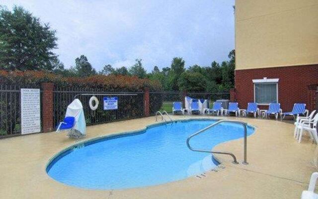 Comfort Inn & Suites Statesboro - University Area