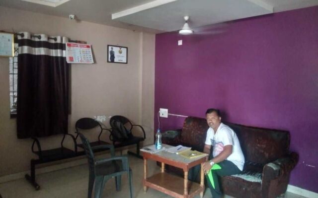 iROOMZ Pranathi Comforts