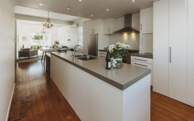 Ropiha Retreat - Close To Fitzroy Beach