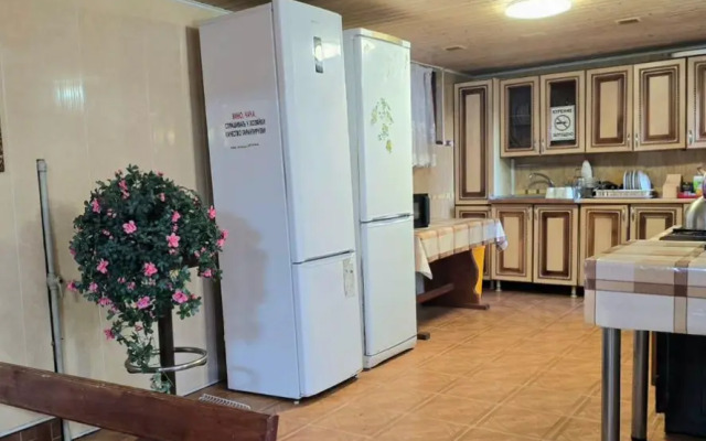 На Православной 14В