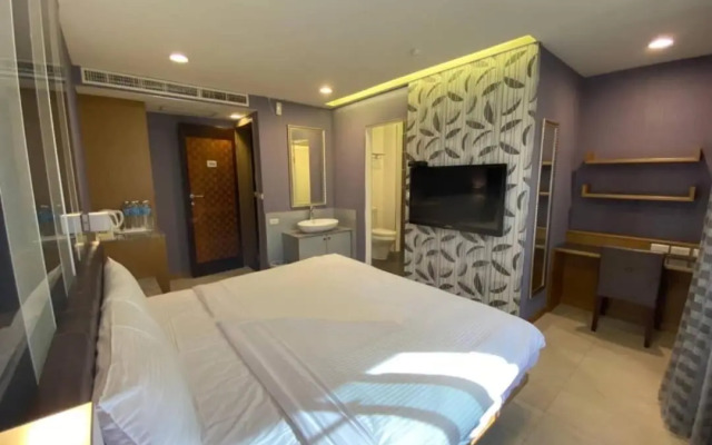 Love Hotel