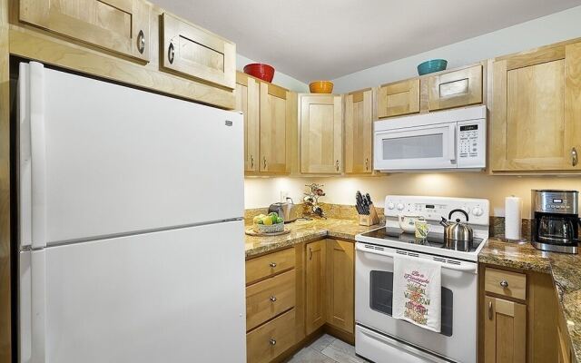 Waikoloa S F-100 2 Bedroom Condo