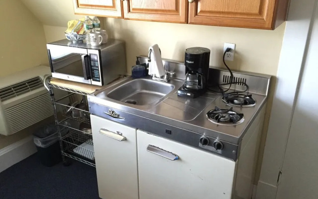 The Winthrop Arms Hotel And Restaurant