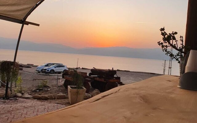 Dead Sea Camping קמפינג ים המלח