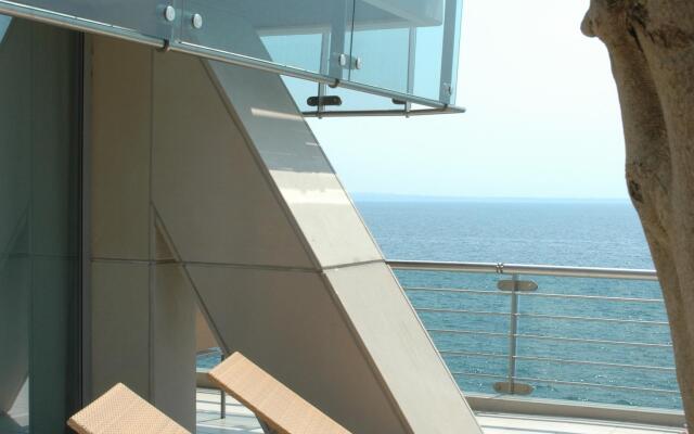 Daios Luxury Living