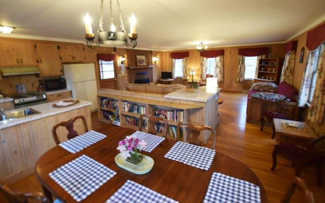 Graves Mountain Farm & Lodges