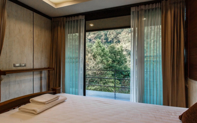 The Stream House at Mae Kampong