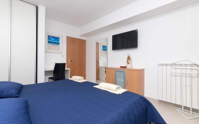 Apartments Villa Adore