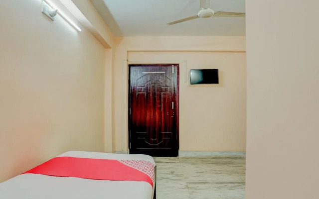 OYO 19609 Hotel Rajprabha