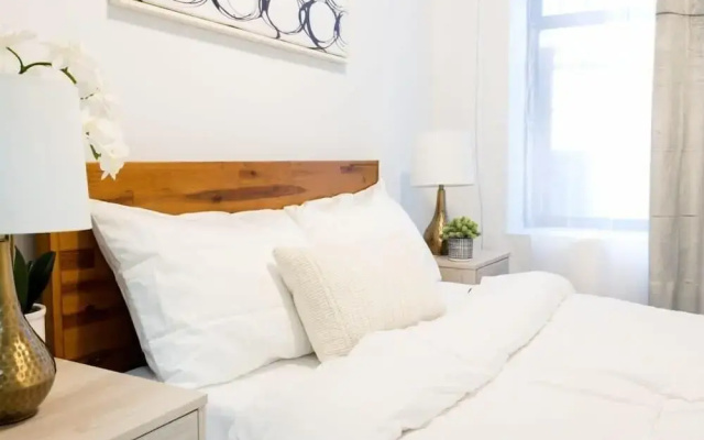 1435 UES Apartment