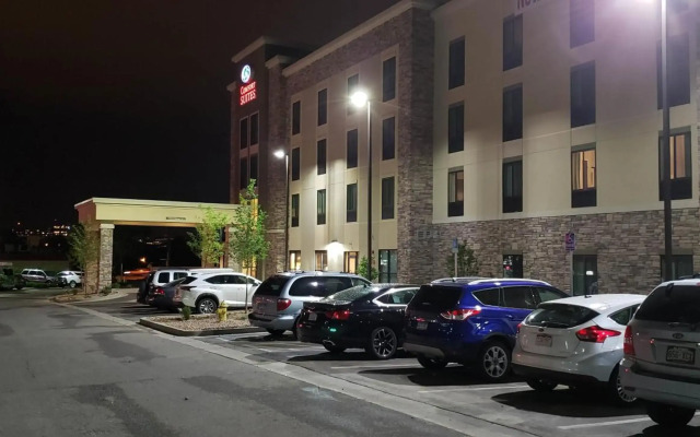 Comfort Suites Denver near Anschutz Medical Campus