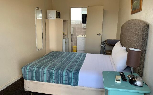 Wattle Tree Motel