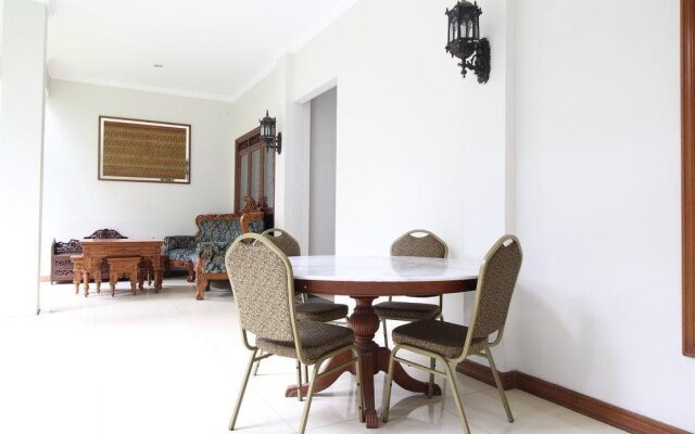 Airy Eco Kebon Jeruk Kelapa Dua Raya 5 Jakarta