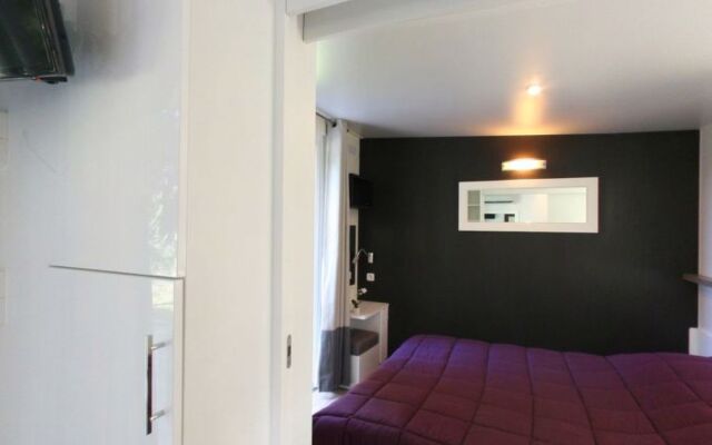 Holiday Home Le Mediterranée - AGL255