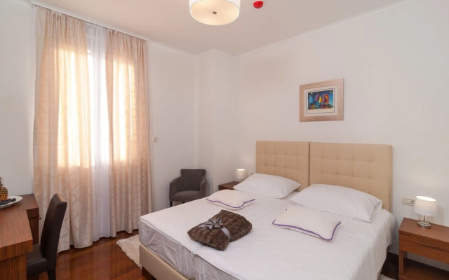 Luxury Rooms near Beach 2
