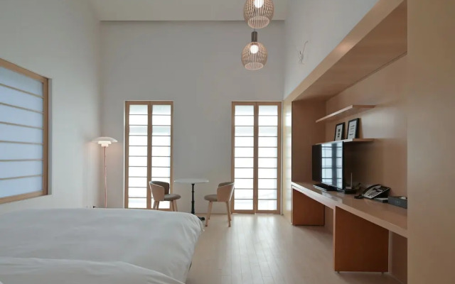 Hotel West of Canaan