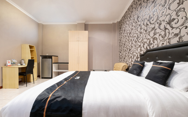OYO 2469 Sutomo Homestay (ex OYO 2469 Cashlez Homestay)