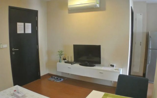 Diamond Sukhumvit by FIB