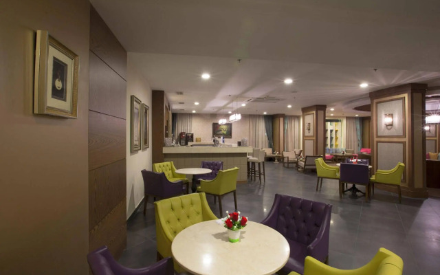 Insula Resort & Spa