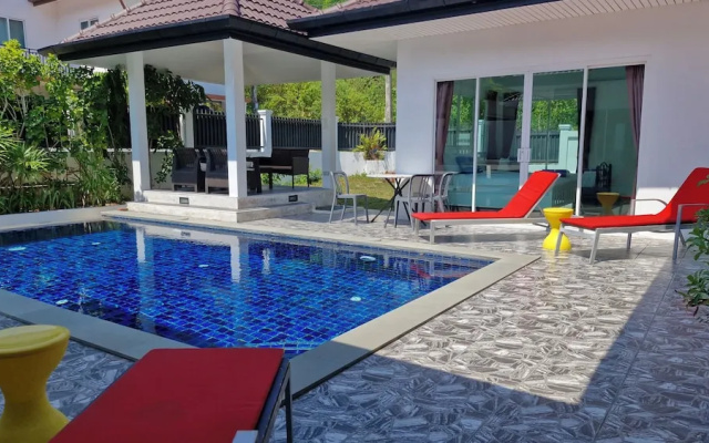 Phikun Private Pool Villa