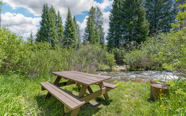 Best Western Alpenglo Lodge