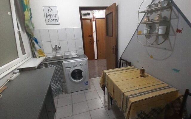 2-bedroom Apartment in Bucharest Near Town Center