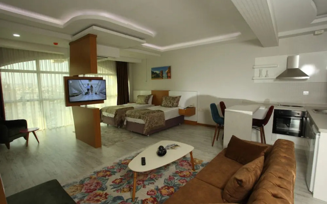 The City Walls Suit Hotel