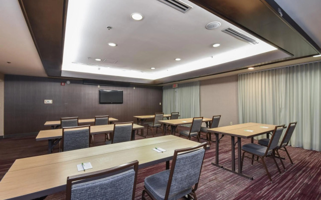 Courtyard by Marriott Charlotte/Matthews