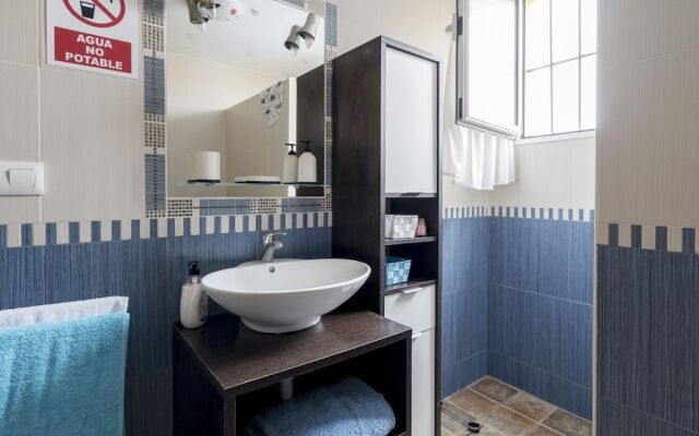 Modern Holiday Home in Garrobillo With Private Swimming Pool