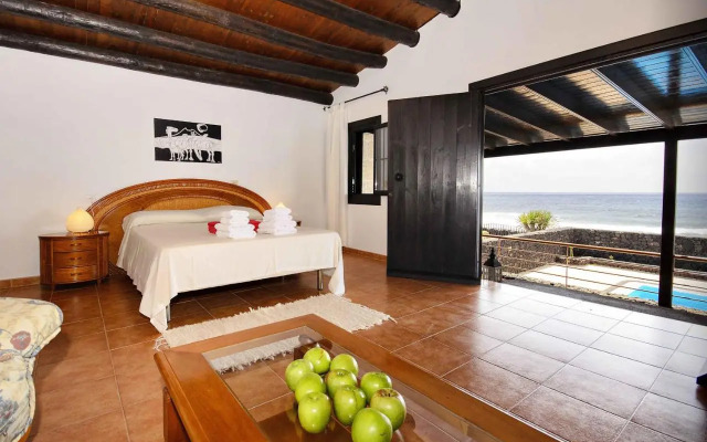 Villa Adelina