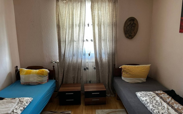 WG-Hostel
