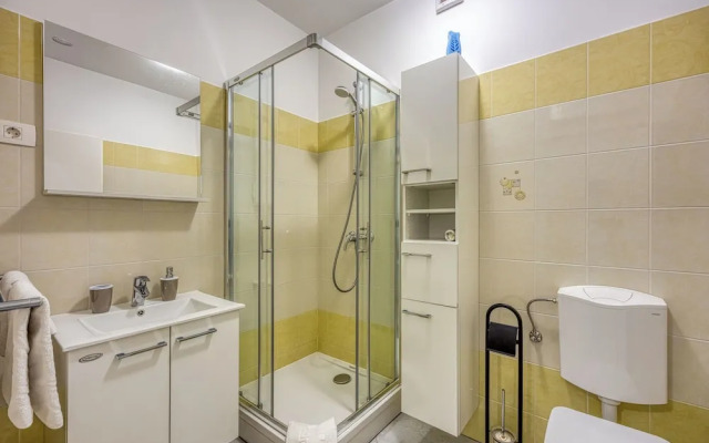 Coastal Countryside Oasis Apartment Deni