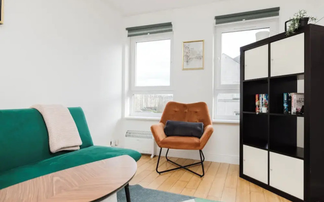 Welcoming 1BR flat near Park
