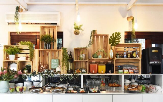 Feathers Boutique Hotel