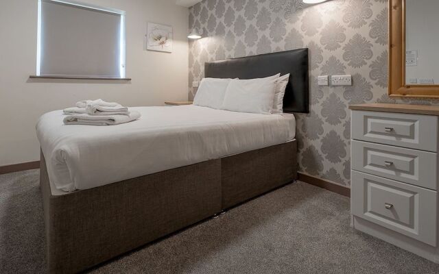 Alcester Inn