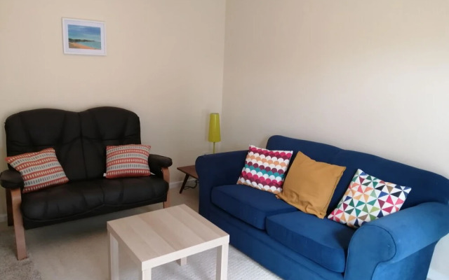 Homely, 4-bed House Close to Stunning Beach