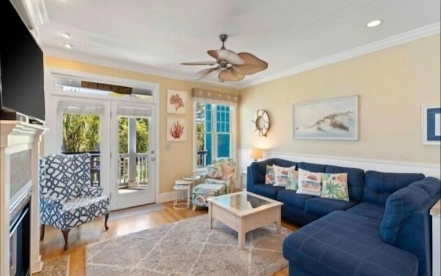 After Dune Delight - Relax And Unwind In This Fun And Spacious 3 Story Home. Light, Bright, And Close To Everything! 4 Bedroom Townhouse by RedAwning