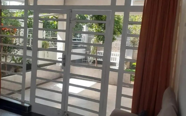 Stay.Plus Utawala Holiday House