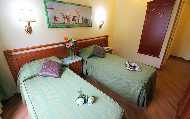 Hotel Bright
