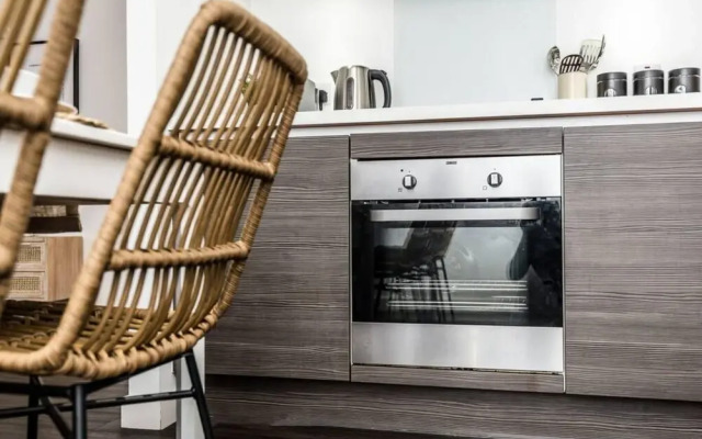 Host Apartments The Scandi Hideaway
