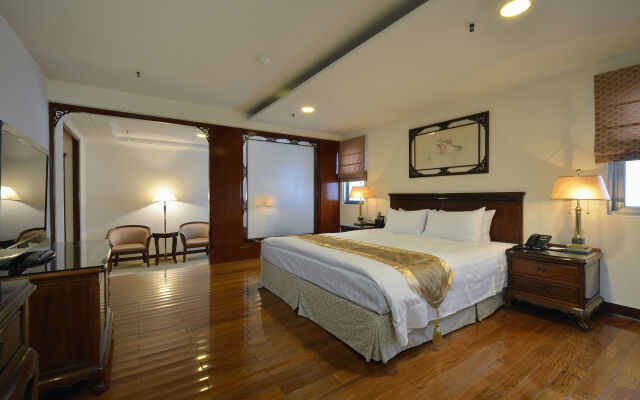 King's Paradise Hotel